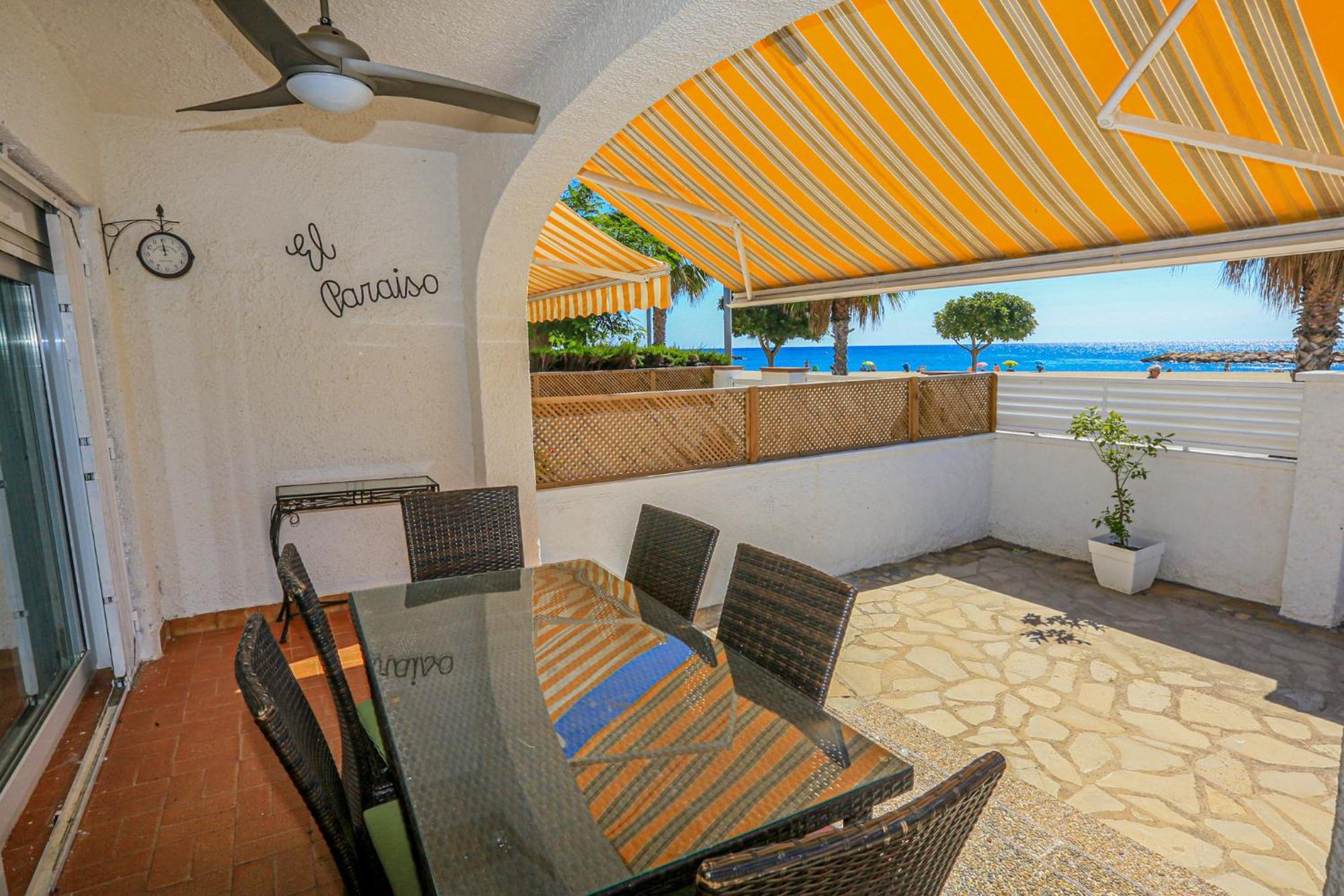 Villa Laura II - Only Families Кембрилс Екстериор снимка