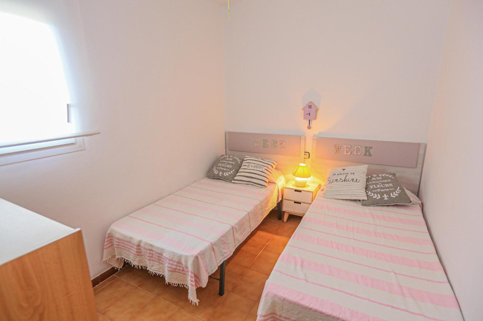 Villa Laura II - Only Families Кембрилс Екстериор снимка