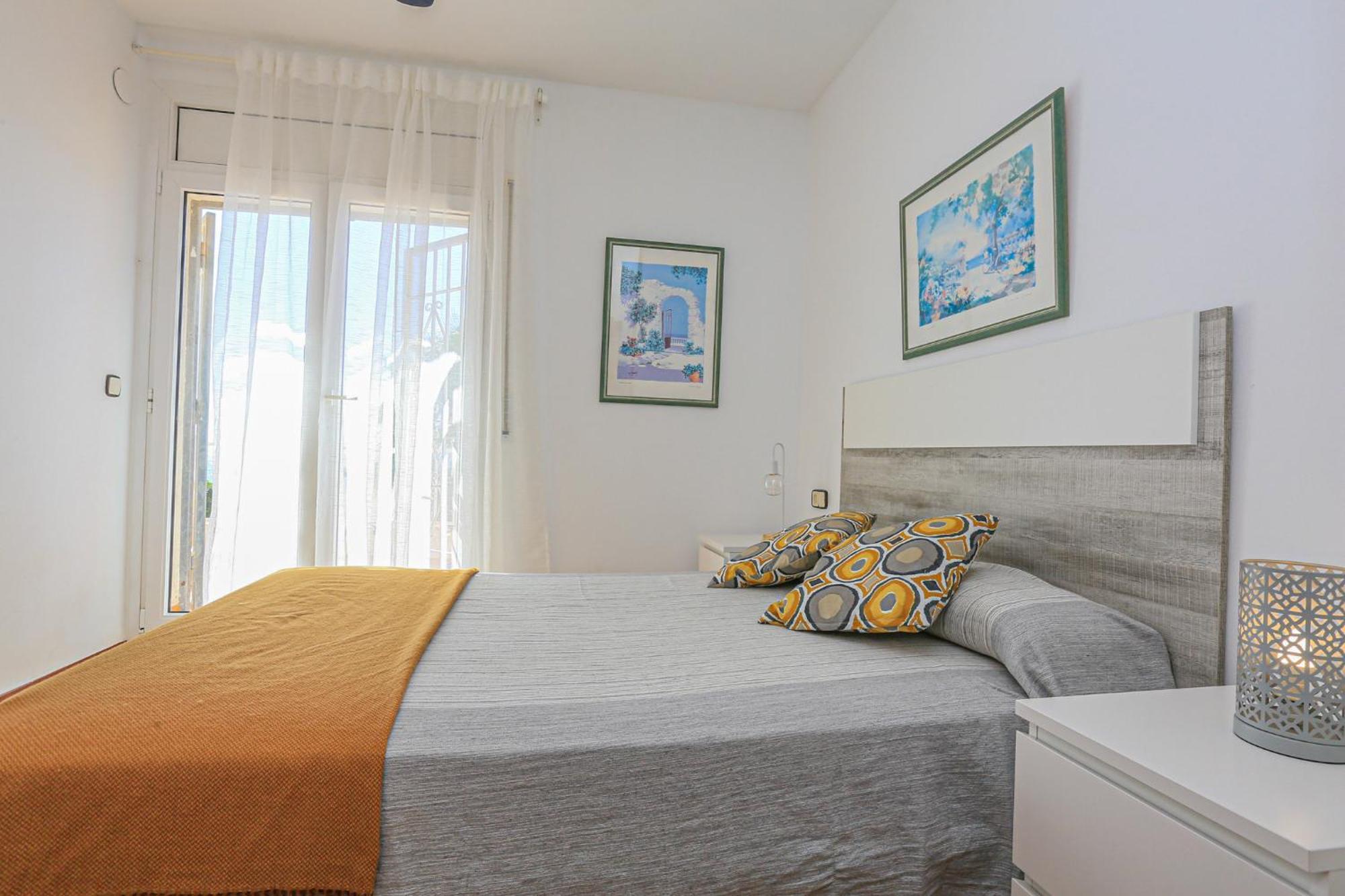 Villa Laura II - Only Families Кембрилс Екстериор снимка